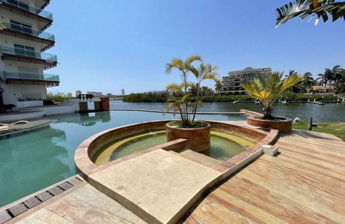 Marina Mazatlán Condominio | bonita habitación hotelera con balcón by Gpsrentas