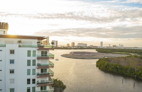 Marina Mazatlán Condominio | bonita habitación hotelera con balcón by Gpsrentas