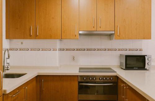 Benagalbon Apartamento | Bonito piso junto a campo de golf, mar y montaña