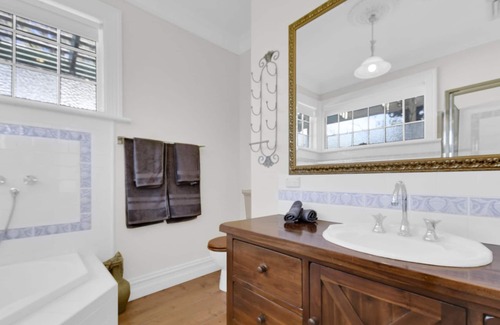 Bonnie Doon Casa | Bonnie Vibe - Spa bath, Sauna, Pool table,Wood Fireplace,Boat Parking,BBQ