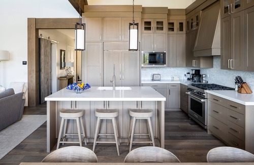 Spanish Peaks Casa | Book a Festive Getaway Today! Luxury Townhome in Spanish Peaks with Hot Tub!