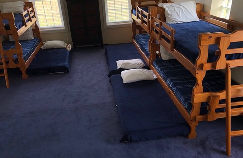 Nauvoo Casa | La granja de Hyrum Smith en el histórico Nauvoo, ¡tiene capacidad para 28!