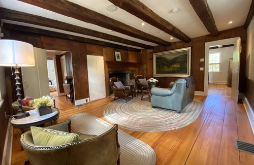 Center Tuftonboro Casa | Book Now! Fall Forecast for Amazing Foliage!