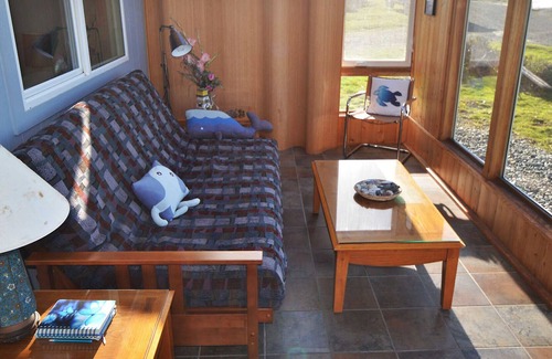 Gold Beach Casa | Fin de la Tierra: en una playa w / acceso privado. Bañera de hidromasaje, PATIO DE PETRÓLEO CERRADO. RESERVAR CON ANTICIPACIÓN !