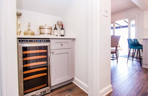 Carrollwood Casa | Tampa Lake Life | 'Cause Beaches Be Salty
