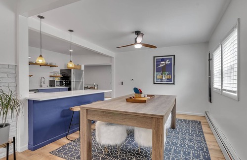 Lake Erie Beach Casa | ~Booking Year-Round~ 3BR 2BATH Fully-Remodeled Lakeside Home