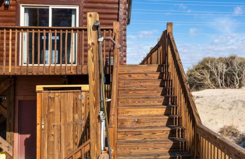 North Topsail Beach Apartamento | Boomerang- Oceanfront Log Cabin in North Topsail