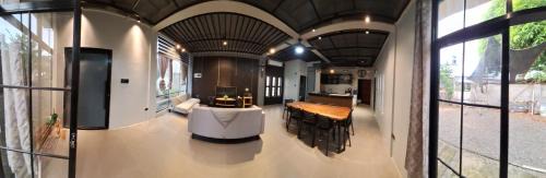 Bago City Casa | Bora House