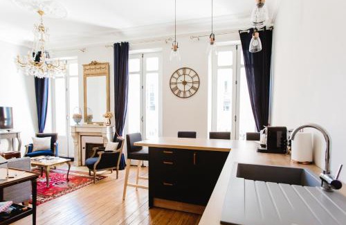 Hotel de Ville - Quinconces Apartamento | Bordeaux Saint André - elegant, central and quiet