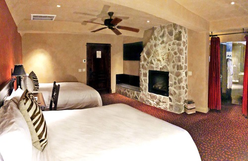 Crystal Bay Hotel | Border House at Crystal Bay Casino