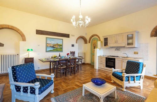 Badia Villa | Borgo Badia In Castiglione del Lago, Umbria