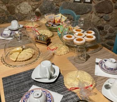 Orgosolo Cama Y Desayuno | Borgo dei Centenari