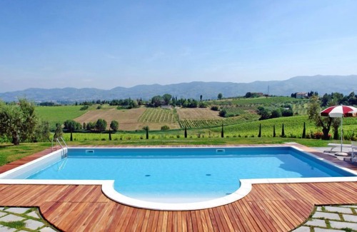 Cerreto Guidi Apartamento | Borgo Fontana by Interhome