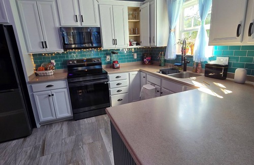 Murfreesboro Casa | Boro Breeze Island Escape - Cozy, Close, Amenities, Sleeps 8