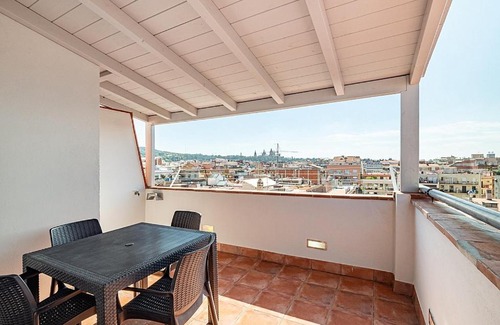 Sant Antoni Apartamento | Borrell Apartment 045