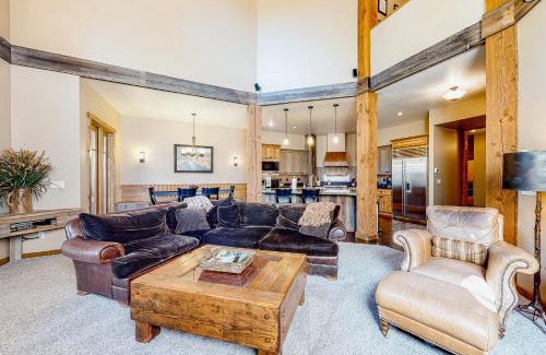 McCall Casa | BOTHR Steelhead