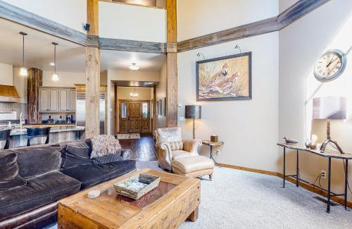 McCall Casa | BOTHR Steelhead
