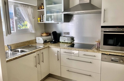Boulouris-sur-Mer Apartamento | BOULOURIS SUR MER. Beautiful T2. Very quiet. 3 swimming pools. High standing.