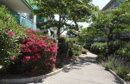 Boulouris-sur-Mer Apartamento | BOULOURIS SUR MER. Beautiful T2. Very quiet. 3 swimming pools. High standing.