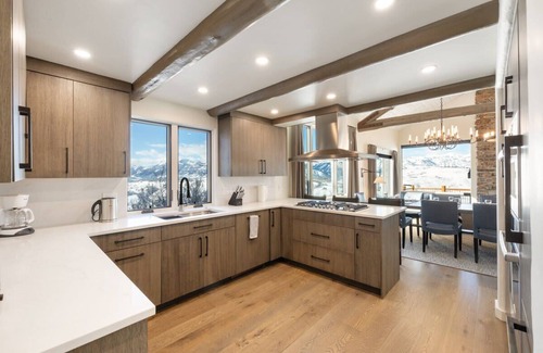 Spring Creek Ranch Casa | Boundary JH: Mountain Vista Luxury Townhome