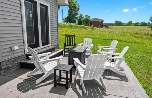 Waddy Casa | Bourbon Trail Getaway Jacuzzi Tub Scenic Views