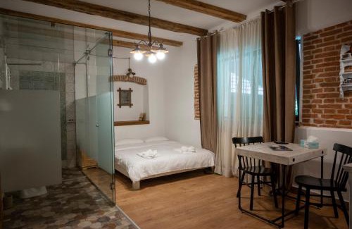 Brasov City Centre Hotel | Boutique 11 Postavarului by Kronstay