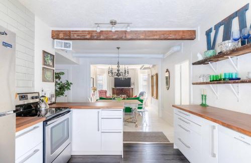 Southmoreland Apartamento | Boutique Apartment in 1905 Victorian Home - Plaza - Westport