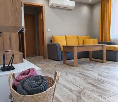 Plovdiv Apartamento | Boutique apartment yellow 1