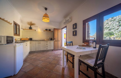 Teba Cama Y Desayuno | Boutique B&B Casa La Calera 15+/ Caminito del Rey-15 min/Ronda-25 min/Teba-5 min
