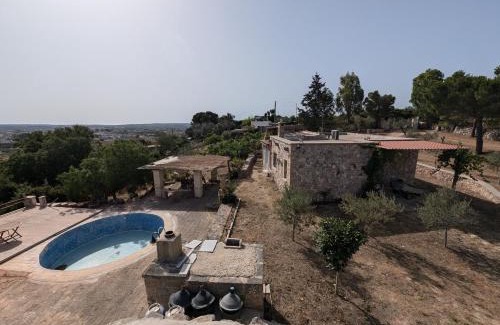 Lucugnano Casa | Boutique Courtyard Home & Loft with Pool & Garden