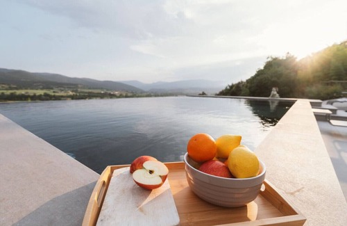 La Seu d'Urgell Apartamento | Masía Boutique I Vistas & Viñedo I Infinity Pool