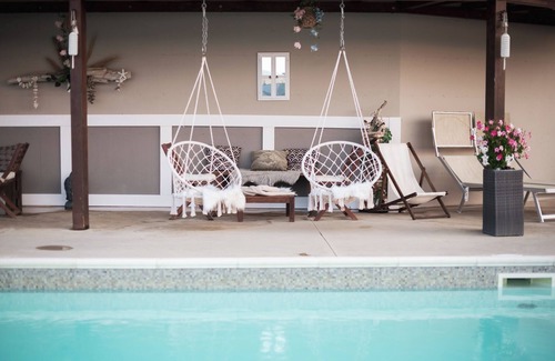 Montefiore dell'Aso Alquiler De RV | Boutique Glamping Safaritent, met uitzicht op Adriatische zee