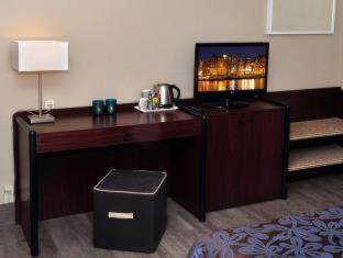 Badhoevedorp Hotel | Boutique Hotel Herbergh Amsterdam Airport FREE PARKING