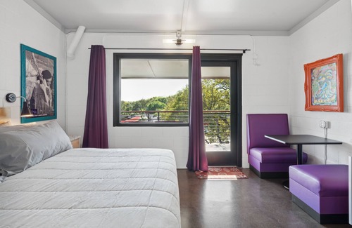 Folly Beach Hotel | Boutique Vera Hotel Room 403: King Room in the Heart of Folly Beach