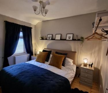 Margam Casa | Bow Cottage