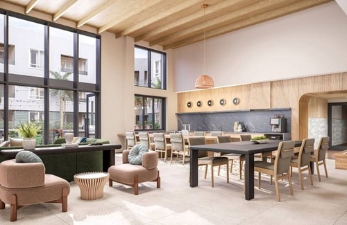 Midway District Apartamento | Bowen: Charming 1-BR in Delightful Point Loma, San Diego w/ AC & Gym