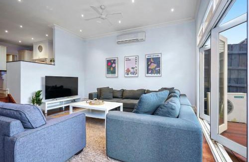 Moonee Ponds Casa | Bowen Street Family Retreat with Pool