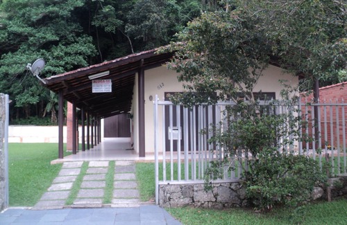 Pereque Casa | Guarujá / SP-cond. Playa cerrada de Pernambuco = siguiente. Jequiti Hotel