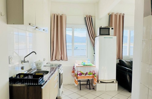 Pantano do Sul Apartamento | Beachfront apartment