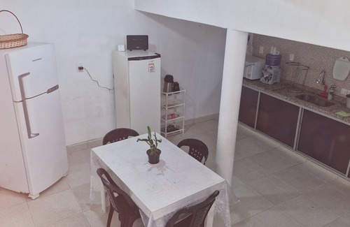 Caraguatatuba Casa | Sobrado Ventilado, Local Familiar, há 5min da Praia das Palmeiras, Aceita pet