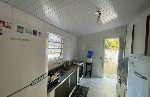 Boicucanga Beach Chalet De Esquí | Large house one block from Boissucanga beach