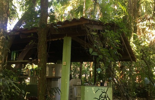 Vila da Gloria Casa | Family house 40m from Babitonga Bay - Kitchen open to the forest!