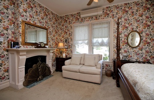 Sonora Cama Y Desayuno | Bradford Place Inn & Gardens