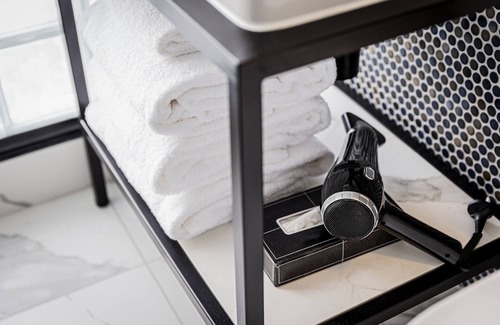 Melbourne Central Business District Hotel | Brady Hotels Jones Lane