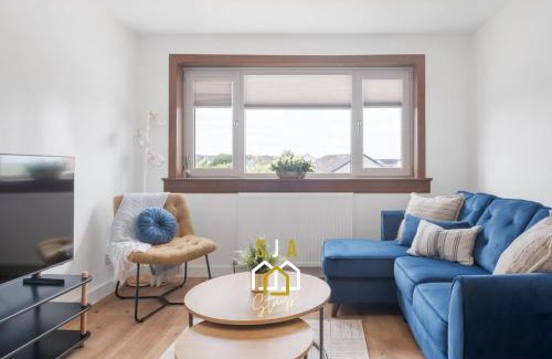 Cruden Bay Cama Y Desayuno | Braehead Stay - SJA Stays - Modern 2 Bed House
