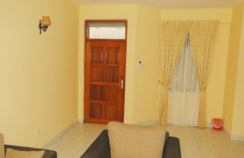 Wellawatta North Apartamento | BRAMA Station Court {Apartment}