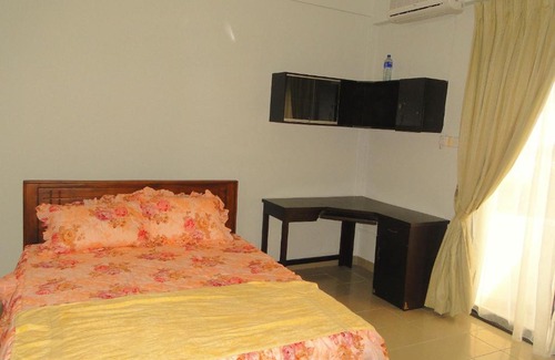 Wellawatta North Apartamento | BRAMA Station Court {Apartment}