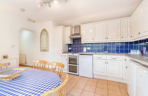 Tremain Cabaña | Bramble Cottage-UK45596
