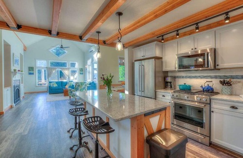 Eastsound Cabaña | Bramble Seaview Cottage con brillantes opinión del agua Pesca Bay en Eastsound