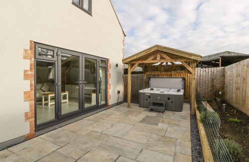 Langport Cabaña | BRAMLEY COTTAGE, pet friendly, luxury holiday cottage in Langport